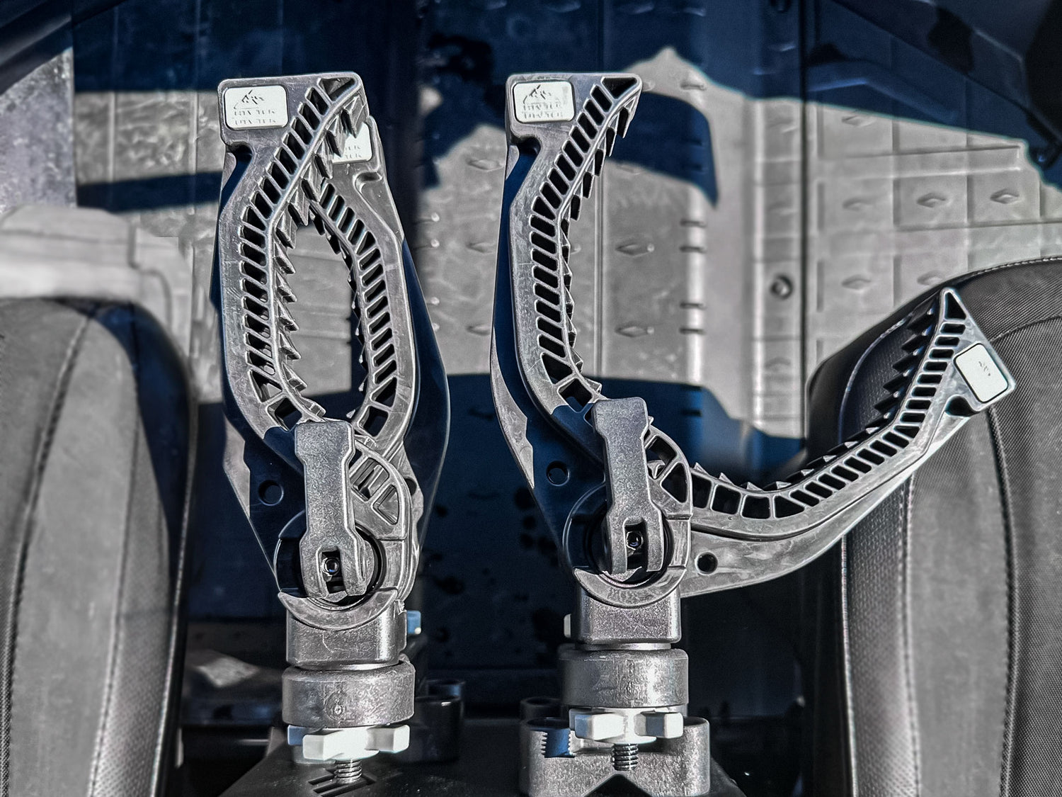 Defender Hidden Gun Mount V2 Thumper Fab